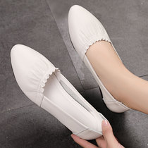 Single shoes women flat bottom 2021 new summer casual leather shoes soft soles Wild Bean shoes autumn leather large size womens shoes