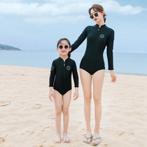  Parent-child swimsuit female mother and daughter new one-piece conservative thin black girls long-sleeved sunscreen medium and large childrens swimming suit