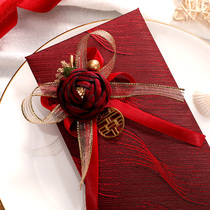High-grade satin profit is a Chinese-style marriage to send girlfriends red envelopes with the handmade fabric gift bags
