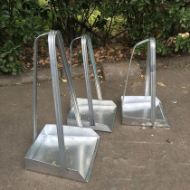 Thickened garbage shovel Household dustpan Single pinch iron dustpan bucket bucket rubbed garbage bucket