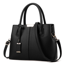Tide brand fashion middle-aged mother bag 2021 new casual bag Hand bag women bag soft leather shoulder bag shoulder bag