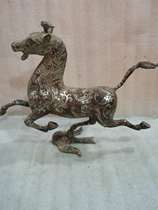 Imitation ancient bronzeware Clive silver horse set foot trexen genuine silver real bronze red spot green rust pendulum with shadow play and props 