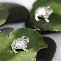 Pure silver tea pet ornaments tea play tea treasure tea table boutique Golden Chan tea ceremony accessories pure hand-made field frog