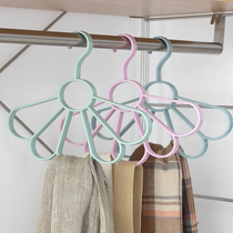 Multi-function hanger for hanging scarf household creative tie waist belt storage shelf ring ring loop silk scarf hanger