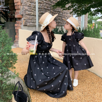 Jasmine Parent-child dress with black temperament embroidered with floral-style bubble sleeve dress with a small scent of light and a womans long dress