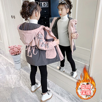 Girls thick coat 2021 autumn and winter new cotton clothes in the big children foreign-style cotton jacket 13 girls windbreaker