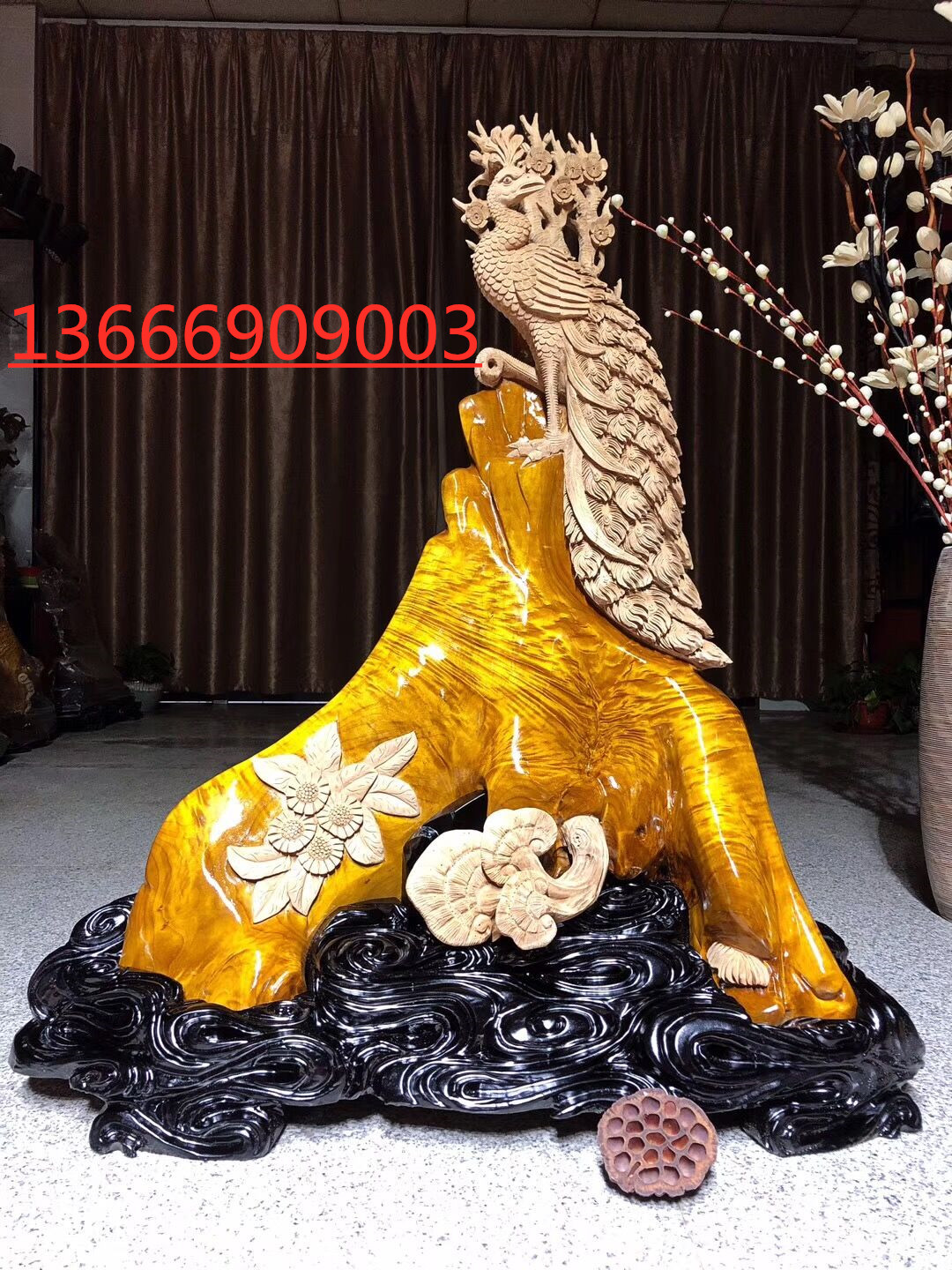Gold silk Nan wood carving Peacock ornament Ebony ornament Flowers and birds Landscape Animal crafts Gloomy wooden root carving Guanyin