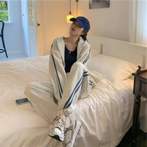 Leisure sports suit women spring and autumn 2021 new fashion foreign style loose slim sweater running two sets tide