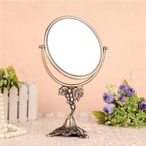 European style pastoral style Princess small mirror retro metal bronze mirror round table double-sided makeup mirror for men and women
