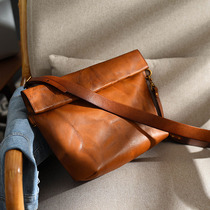  Personality design vegetable tanned leather mens shoulder bag retro casual soft cowhide messenger bag large capacity wide shoulder strap mens bag