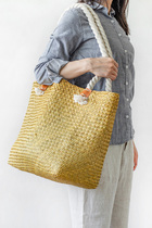 Natural grass-woven cotton handle storage bucket Large-capacity storage bag Hand-woven sundries clothing storage bag