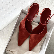 The earthly Jedi have a great look ~ ~ red pointed high heel single shoe