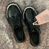 The earthly Jedi ~ ~ This is so nice too cute with a pearl round head single shoe