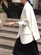 White Fried Street Suit Jacket Lady Spring 2022 New Korean Version Loose Casual Superior Sense Temperament Big Code West Suit Woman