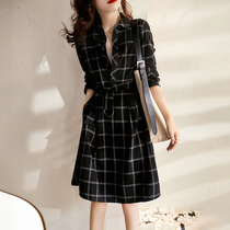 European station early autumn new net red waist long sleeves celebrity wind light mature royal sister age reduction British style retro dress