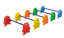 Kindergarten parent-child Garden childrens sensory equipment plastic game drill hole plastic penguin hurdles 5 sets