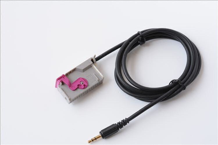 Audi Audi A3 A4 A6 A8 TT R8 RNS-E host 32-pin AUX 3.5mm audio cable