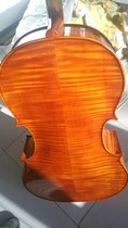 The sound of the cello played by the handmade cello is very good.