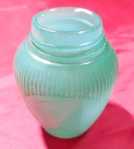 Old antique blue-green striped snow cream cosmetic utensils bottle Republic of China old glass genuine old goods