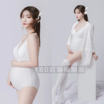 Pregnant women photo clothing exhibition new little red book white magazine style suit sexy photo studio photo photography photography