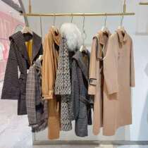 Banana fan brand discount counter Womens clothing series Top coat windbreaker jacket Live studio special shot
