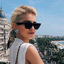 Retro European and American Supercool Ink Dresses Comeback Ancient Wind Beach Street shooting Net Red recessed styled Trapezoidal Sunglasses Tide