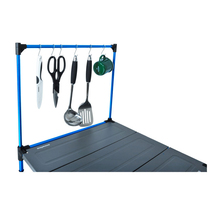 Players equipped with Korean Snowline snow line portable outdoor home version PLUS folding table rack