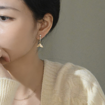 Temperament Hearty Fish Taille Pendant ~ No Pain Ear Clip Without Ear Piercings Woman New Imitation Pearl Mosquito Coil Earrings Earrings Earrings