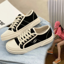 Net red small fragrant wind biscuit shoes womens 2021 spring new college wind Joker flat bottom low lace canvas casual shoes