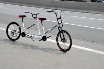 Double three-person bike folding asynchronous couple car two-person ride