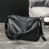 Hong Kong leather large capacity shoulder bag shoulder bag fashion casual Horizontal Mens bag travel poor bag