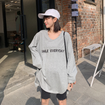 Korean version of the new V-neck pregnant woman T-shirt long long sleeve cotton bottoming shirt large size maternity clothes spring coat fashion