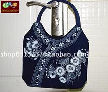 Batik bag Guizhou Anshun Miao batik ethnic characteristics traditional batik bag Hand bag gift bag