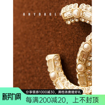 Classic luxury Swarlow Pearl Crystal square precision inlaid with LOGO coat small fragrance breast needle