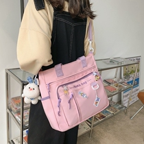 Mummy bag light and large capacity shoulder bag Baoma go out fresh handbag mother baby shoulder bag baby bottle tote bag
