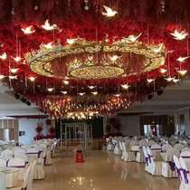 Wedding props Ten acrylic transparent flying bird chandelier Wedding stage ceiling decoration arrangement luminous bird
