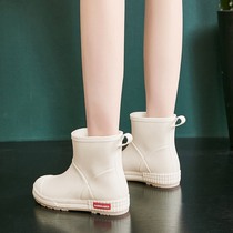 Japanese rain shoes women fashion wear short tube velvet soft bottom rain boots cute middle tube non-slip waterproof water shoes