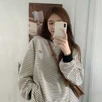 Pregnant womens spring clothes suit blouses 2022 net red spring and autumn models new fashion undershirt easy and small subspring women