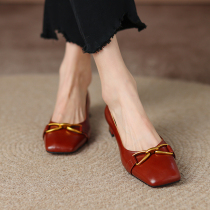 Huang Xiaoen 2022 New spring and autumn square head single shoe female design sensation in small crowns with coarse and shallow womens shoes 100 lap