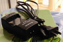 Pentax Optio A10 A20 S3 S4 S5 S6 S7 W20 camera charger D-LI8 D-BC8