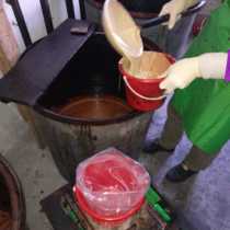 Natural quick-drying bright raw lacquer Sichuan Hubei raw lacquer mahogany furniture special lacquer raw lacquer