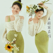 Photo studio pregnant women private room photo clothing new small fresh pregnant women photo art photo green suit photography clothes