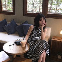 Hepburn style black mid-length plaid sleeveless skirt female 2021 new summer French first love bellflower dress