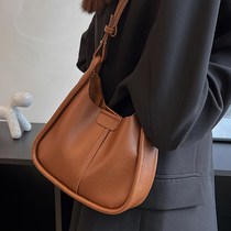 Good Things to share ~ Small bag girls 2022 new 100 lapped bursting single shoulder diagonal satchel fashion primary-secondary bucket bag wave