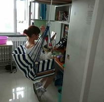 Dormitory hanging chair Bedroom college swing hammock Children adult indoor outdoor lazy net red with the same computer chair