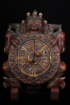 The Tibetan area receives the old Bodhi roots pure handmade chisel and depicts the Buddha statue of the Buddha in Tibetan Buddhism