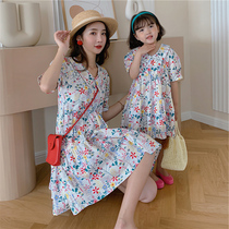Korean parent-child mother-daughter summer dress 2021 new western style Korean summer floral lapel skirt pure cotton