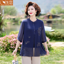 Mom autumn clothes seven-point sleeve small shirt middle-aged womens foreign embroidered top in summer short sleeve T-shirt set