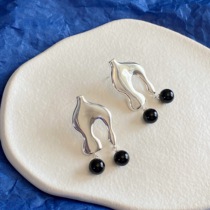 Dancing small stone simple literary ins Wind niche design silver geometric black agate earrings