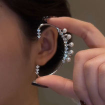 Ear Hung Woman 2022 New Tide Aural Hole Superior Sensation Small Crowddesign Diamond Pearl Earthen Temperament Earbone